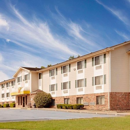 Super 8 By Wyndham Fayetteville Esterno foto