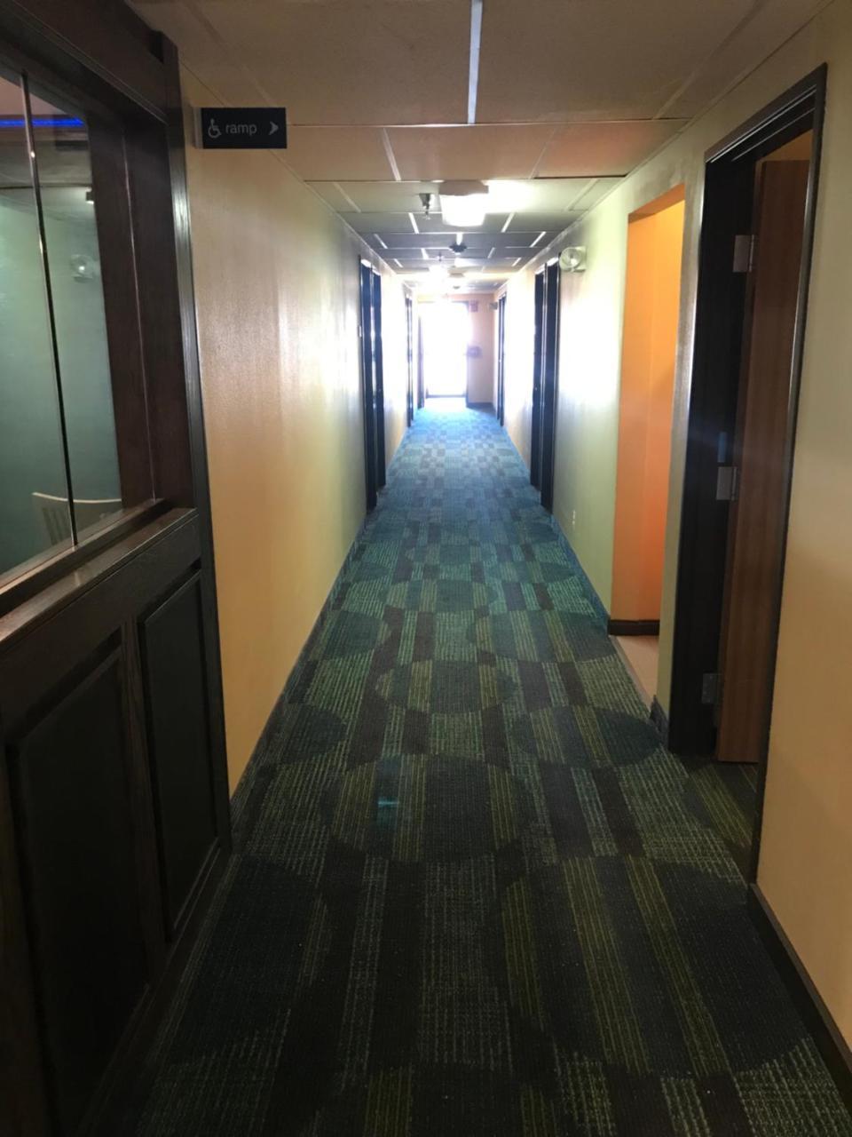 Super 8 By Wyndham Fayetteville Esterno foto